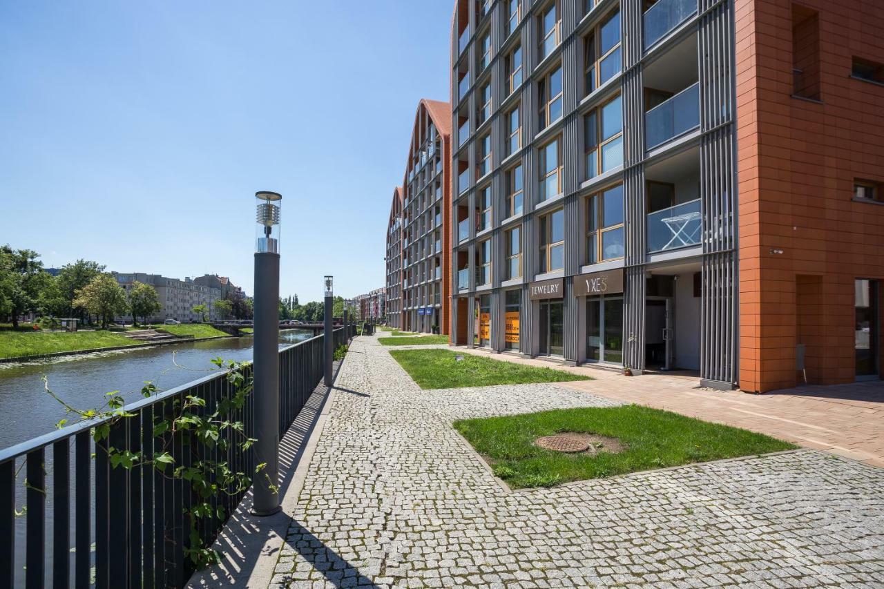 Unique Motlawa Riverbank Apartment Danzica Esterno foto