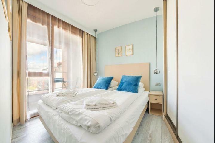 Unique Motlawa Riverbank Apartment Danzica Esterno foto